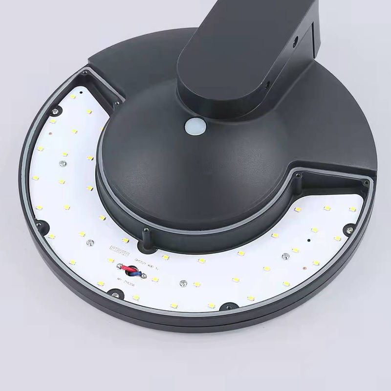 IP66 LED zewnętrzna wodoodporna lampa ścienna zasilana energią słoneczną z czujnikiem ruchu PIR