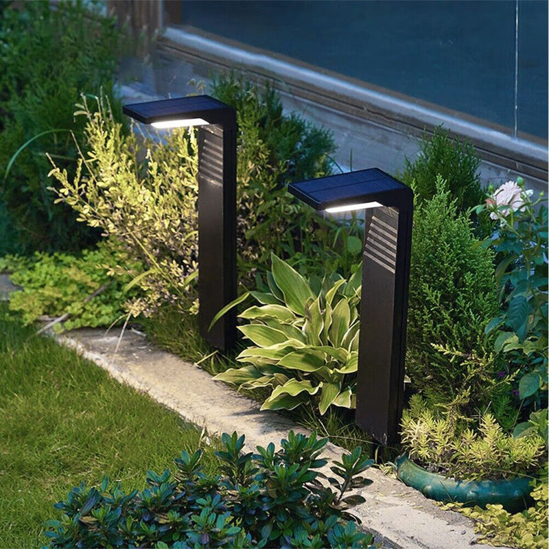 Solar Garden Light Biała dioda LED Outdoor Lawn Light Wodoodporny zestaw oświetlenia powodziowego Światła ogrodowe Zasilany energią słoneczną