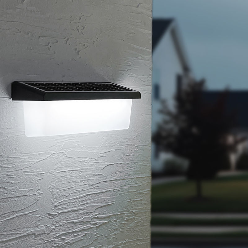1 rok gwarancji Światła zewnętrzne ABS+PC Materiał Światła ogrodowe LED