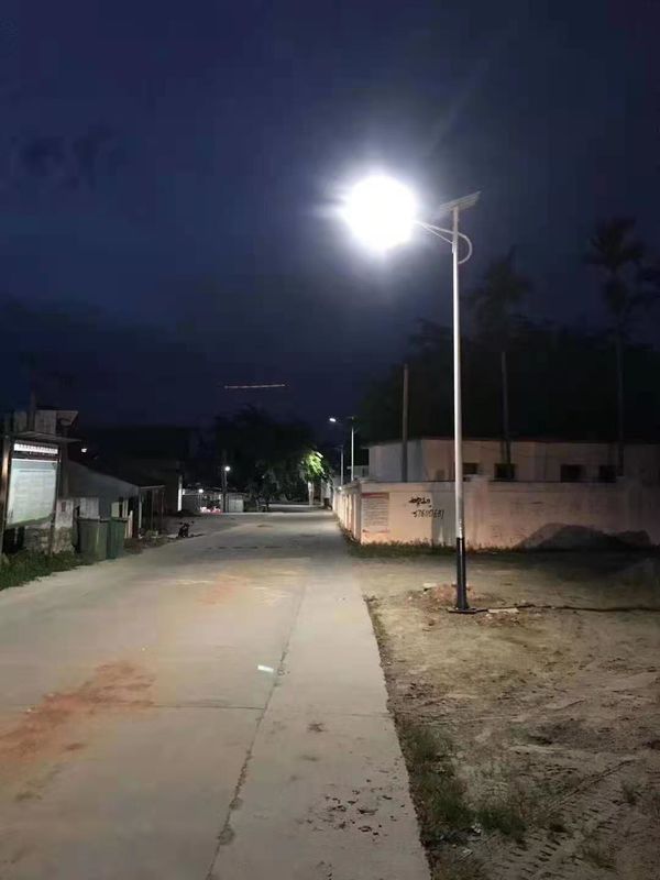 All In 2 Solar Street Lights 60W 80W Solar LED Road Lights Semi Solar Street Light