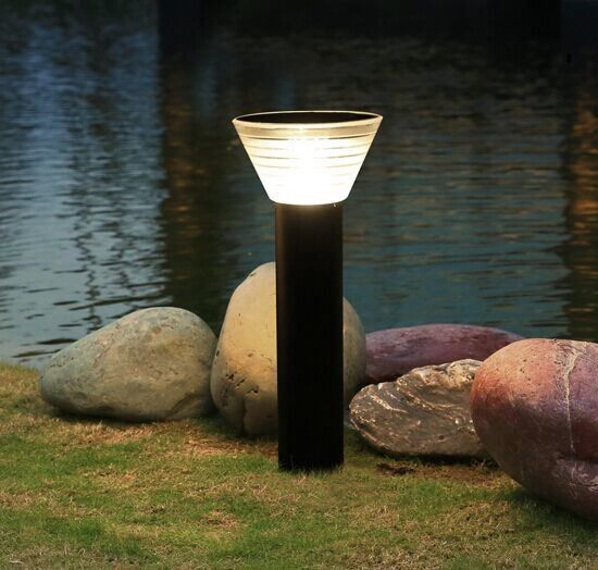 Fabryczna hurtownia Led Solar Lawn Lamps IP 65 Wodoodporne zewnętrzne słoneczne oświetlenie ogrodowe