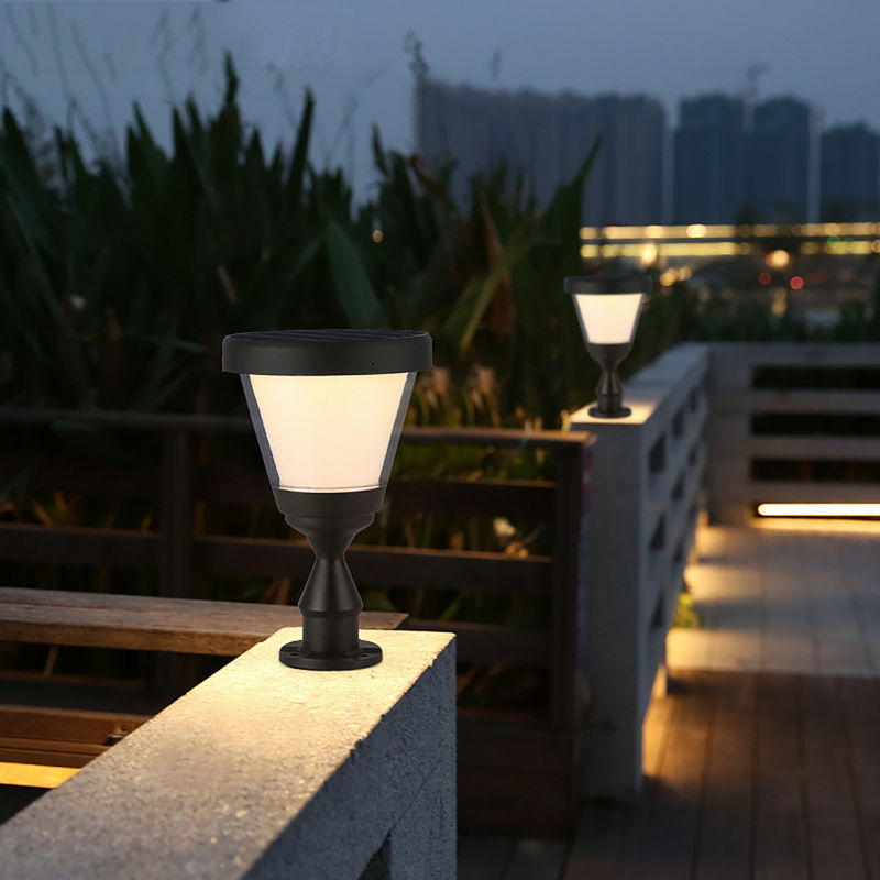 Outdoor Solar Fence Główna brama filar 3.2V LED Post Lights Garden Decor