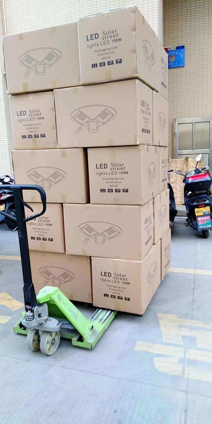 Okrągłe światło słoneczne UFO wodoodporne IP65 150W 250W 9